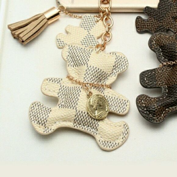 Teddy Bear Keychains with Tassel - Picture 5 of 11